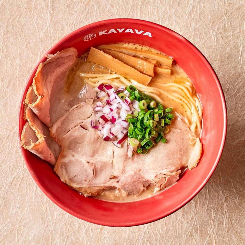チャーシュー鶏白湯醤油ラーメン